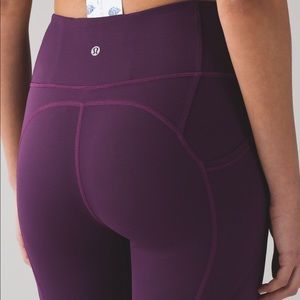 Lululemon darkest magenta ATRP crop size 2